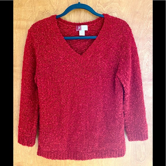 JM Collection Sweaters - BEAUTIFUL JM COLLECTION RED V-NECK PULLOVER